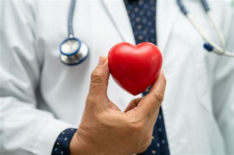 Sakit sa Puso o Cardiovascular Disease: Mga Sanhi, Sintomas, .